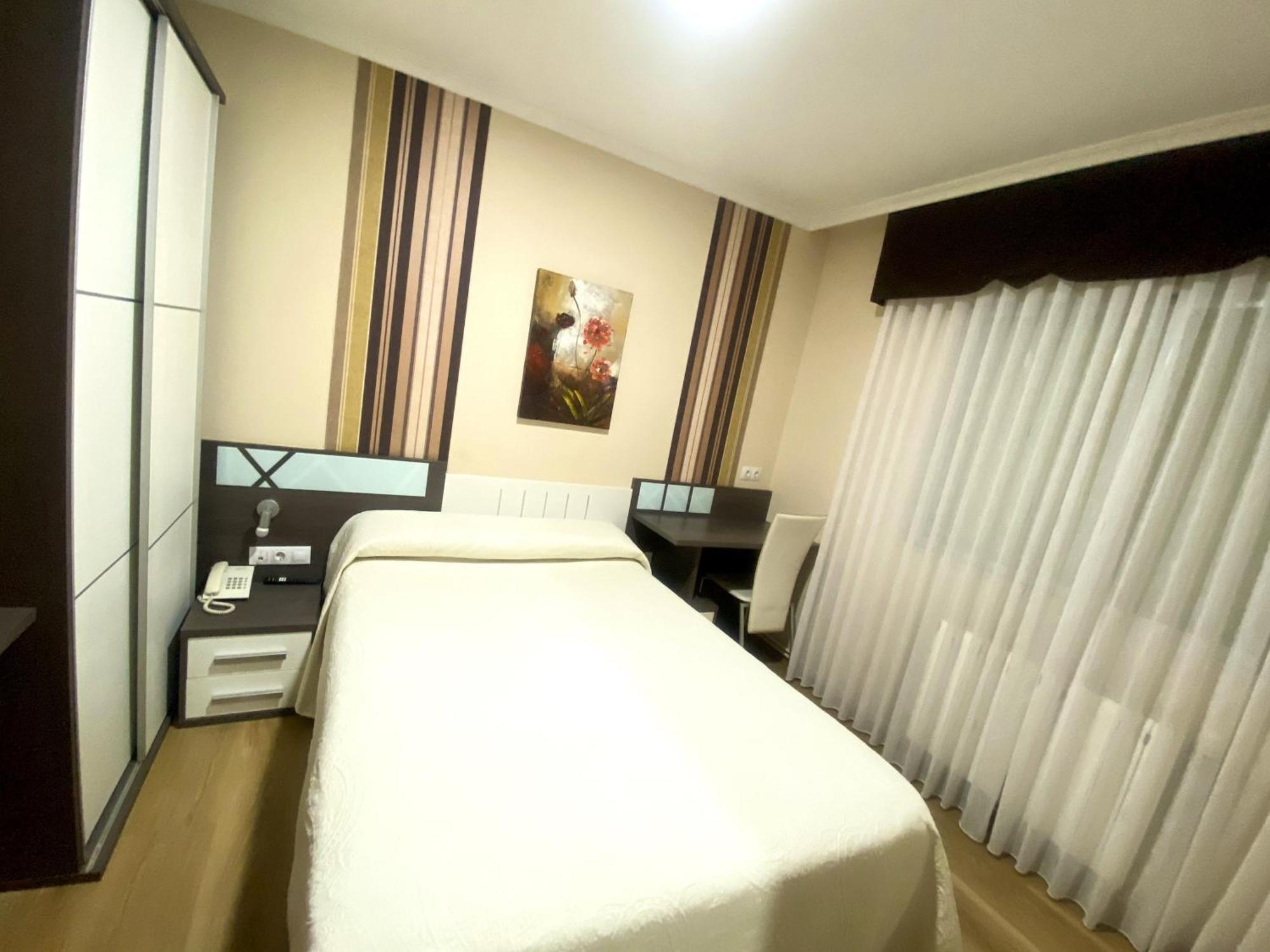 Hotel Spa Galatea Burela Luaran gambar